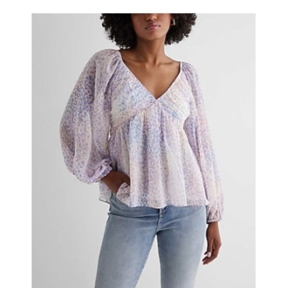 Printed V-Neck Balloon Sleeve
Ruched Peplum Top